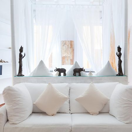 Honey Navona Deluxe Apartment Рим Стая снимка
