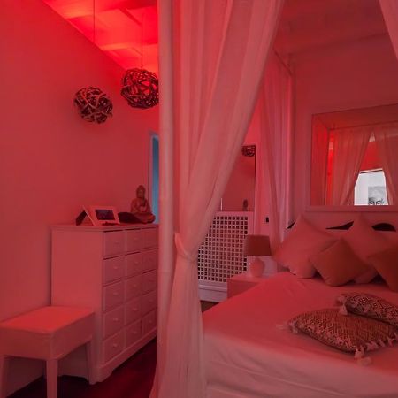 Honey Navona Deluxe Apartment Рим Екстериор снимка