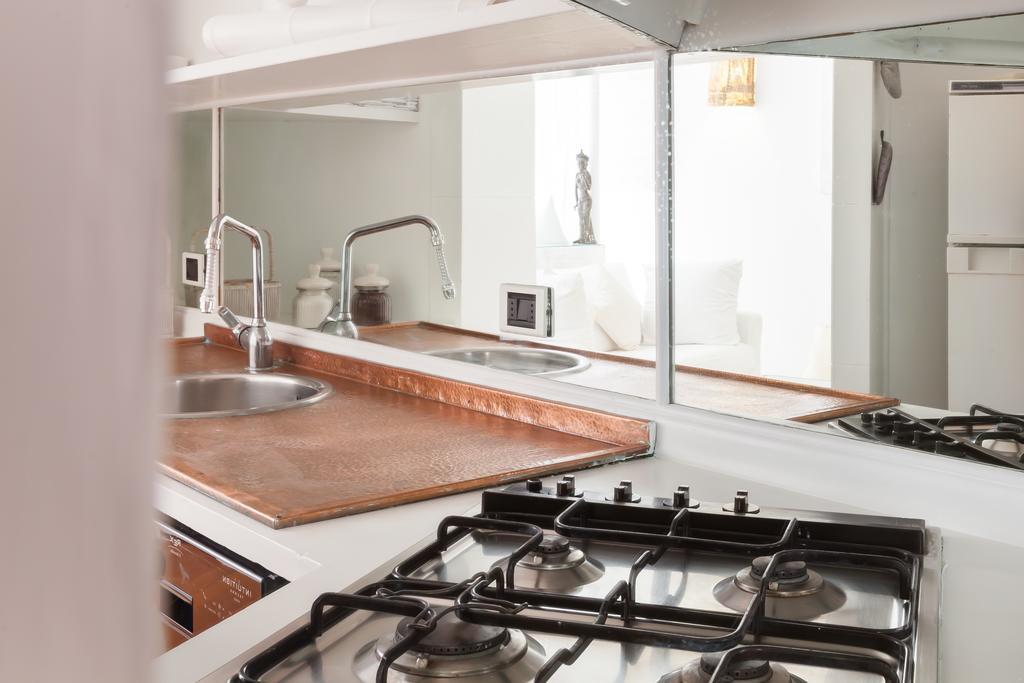 Honey Navona Deluxe Apartment Рим Стая снимка